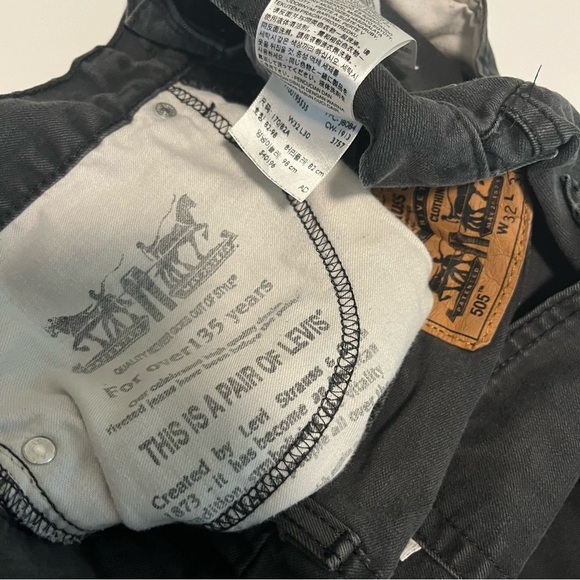 Levis 505 Mens Size 32x30 Flat Front Gray Pants Relaxed Straight Casual Jeans - Picture 9 of 10